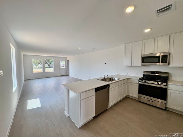1503 Silver Creek, New Braunfels, TX 78130