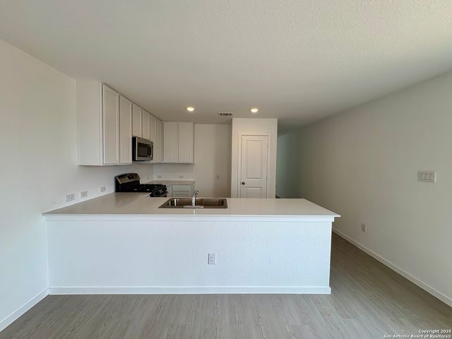 1503 Silver Creek, New Braunfels, TX 78130