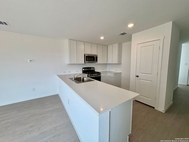 1503 Silver Creek, New Braunfels, TX 78130
