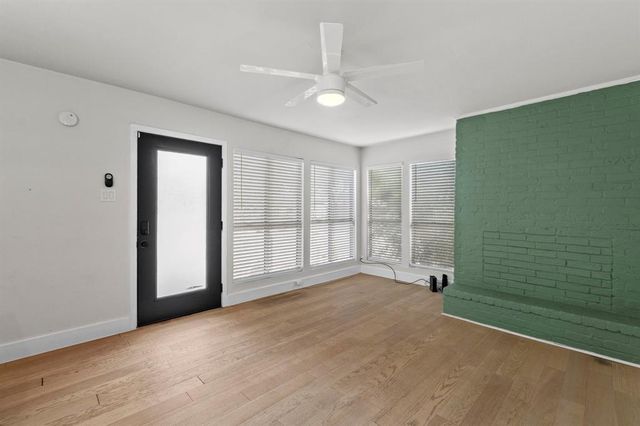 909 Reinli ST 101, Austin, TX 78751