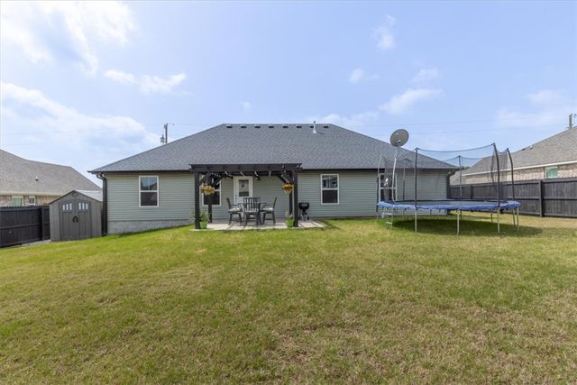 172 Brooke Street, Huntsville, AR 72740