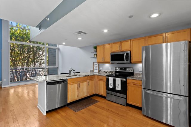 335 4TH AVENUE S, St Petersburg, FL 33701