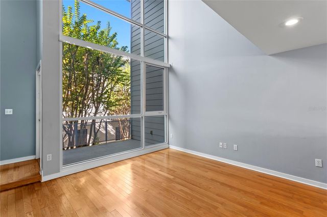 335 4TH AVENUE S, St Petersburg, FL 33701