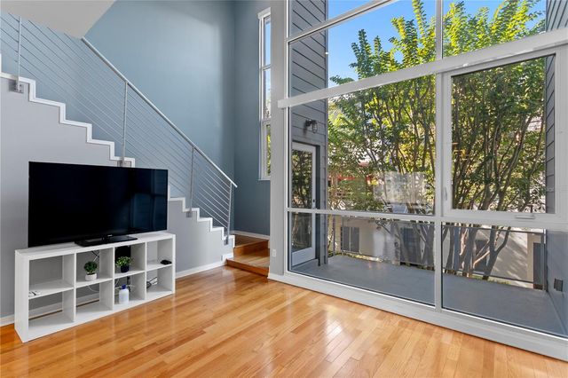 335 4TH AVENUE S, St Petersburg, FL 33701