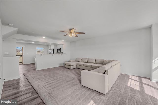 17 OLGA DR, Martinsburg, WV 25403