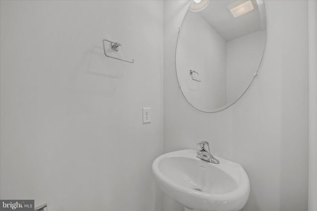 17 OLGA DR, Martinsburg, WV 25403