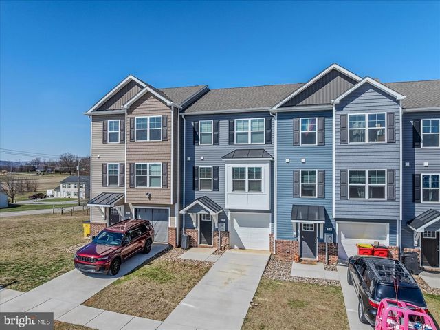 17 OLGA DR, Martinsburg, WV 25403