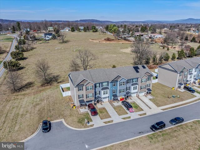 17 OLGA DR, Martinsburg, WV 25403