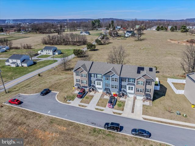 17 OLGA DR, Martinsburg, WV 25403