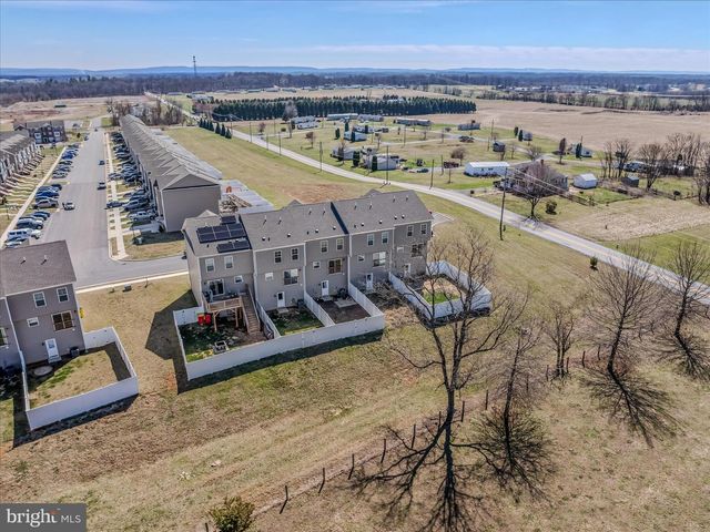 17 OLGA DR, Martinsburg, WV 25403