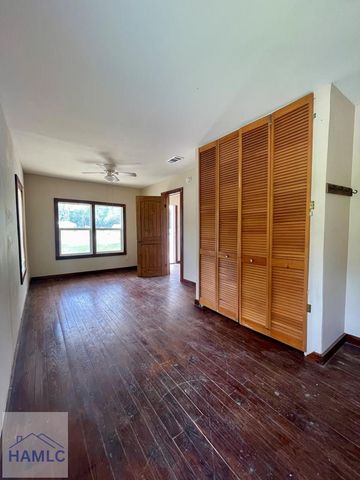 891 McDonald Street, Ludowici, GA 31316