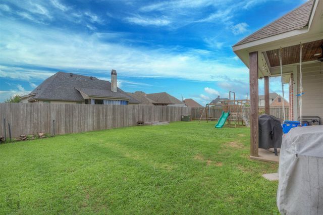 402 Halifax Circle, Benton, LA 71006