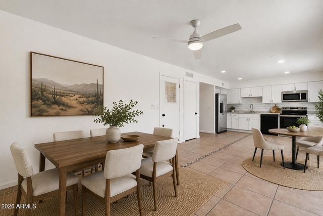 3427 E HELENA Drive, Phoenix, AZ 85032