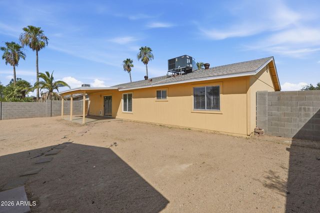 3427 E HELENA Drive, Phoenix, AZ 85032