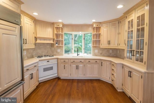 2003 BRANDYWOOD LN, Wilmington, DE 19810