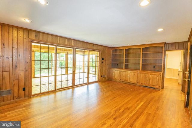 2003 BRANDYWOOD LN, Wilmington, DE 19810