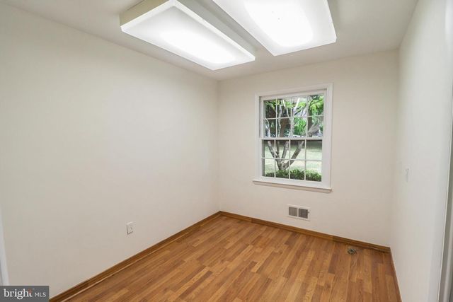 2003 BRANDYWOOD LN, Wilmington, DE 19810