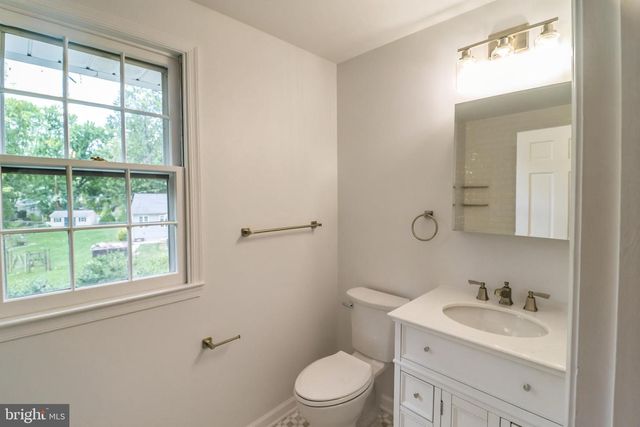 2003 BRANDYWOOD LN, Wilmington, DE 19810