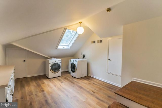 2003 BRANDYWOOD LN, Wilmington, DE 19810