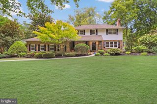 2003 BRANDYWOOD LN, Wilmington, DE 19810