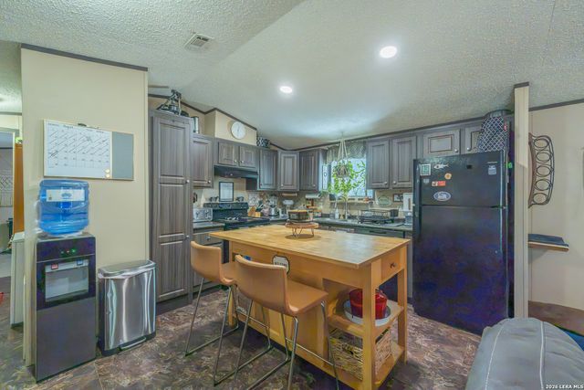181 County Road 6842, Lytle, TX 78052