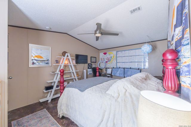 181 County Road 6842, Lytle, TX 78052