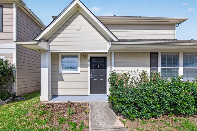 1229 Verde Trails Drive, Houston, TX 77073