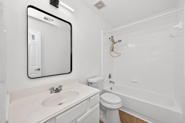 1229 Verde Trails Drive, Houston, TX 77073