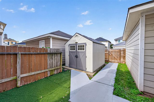 1229 Verde Trails Drive, Houston, TX 77073