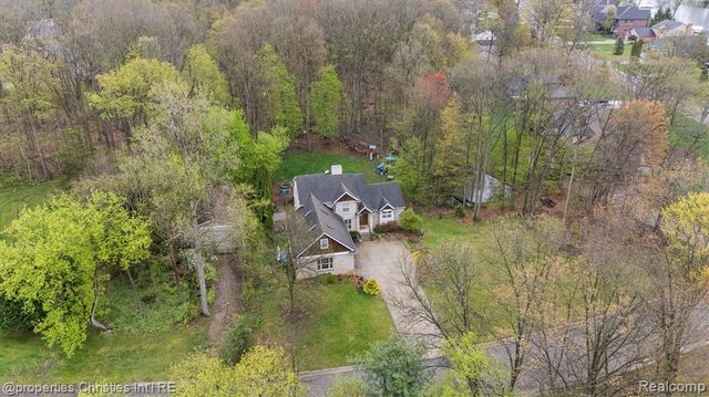 5720 Deerwood, Commerce Twp, MI 48382