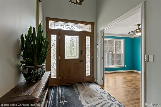 5720 Deerwood, Commerce Twp, MI 48382