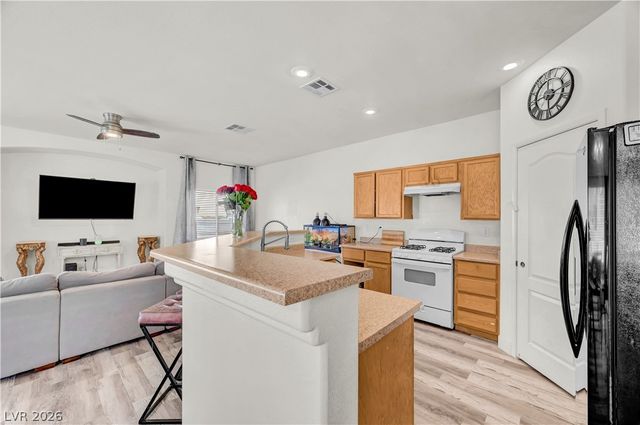 3508 Hazelnut Pine Place 3, North Las Vegas, NV 89084