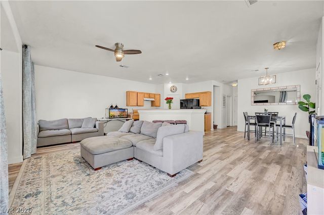 3508 Hazelnut Pine Place 3, North Las Vegas, NV 89084