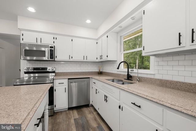 5686 FRENCH AVE, Sykesville, MD 21784