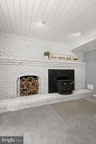 5686 FRENCH AVE, Sykesville, MD 21784