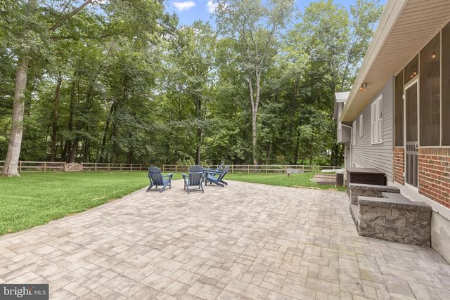 5686 FRENCH AVE, Sykesville, MD 21784