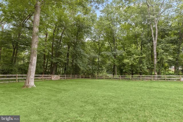 5686 FRENCH AVE, Sykesville, MD 21784