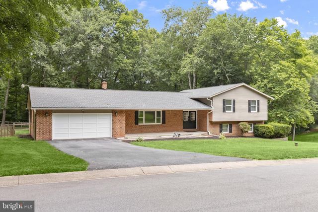 5686 FRENCH AVE, Sykesville, MD 21784