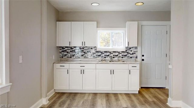 3915 Hyde Avenue, Cleveland, OH 44109
