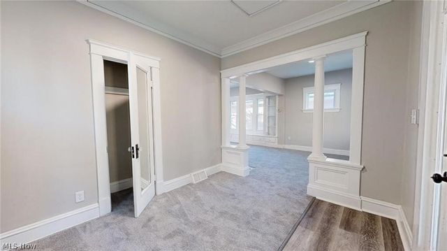 3915 Hyde Avenue, Cleveland, OH 44109