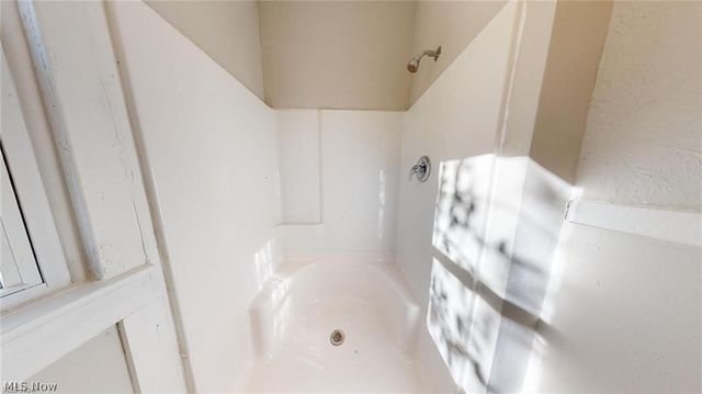 3915 Hyde Avenue, Cleveland, OH 44109