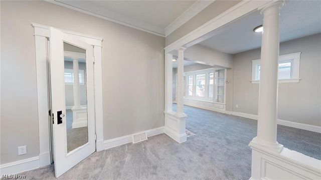 3915 Hyde Avenue, Cleveland, OH 44109
