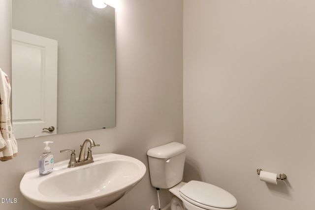 810 Money Island Place, Cary, NC 27519