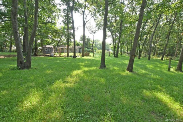 224C Country Road, Medford, NY 11763