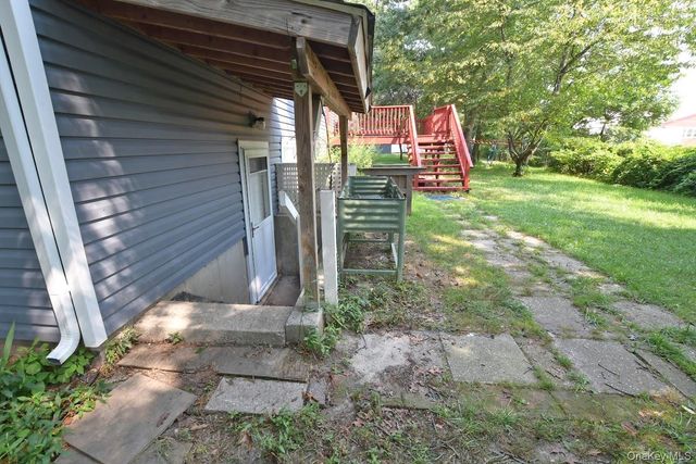 224C Country Road, Medford, NY 11763