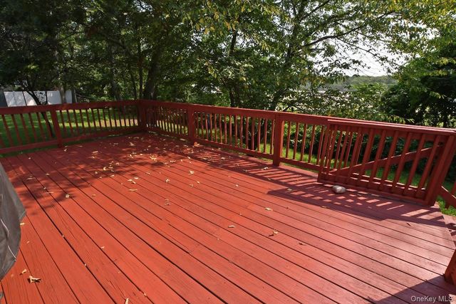 224C Country Road, Medford, NY 11763