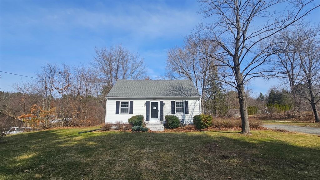 11 Wellfleet, Wilbraham, MA 01095