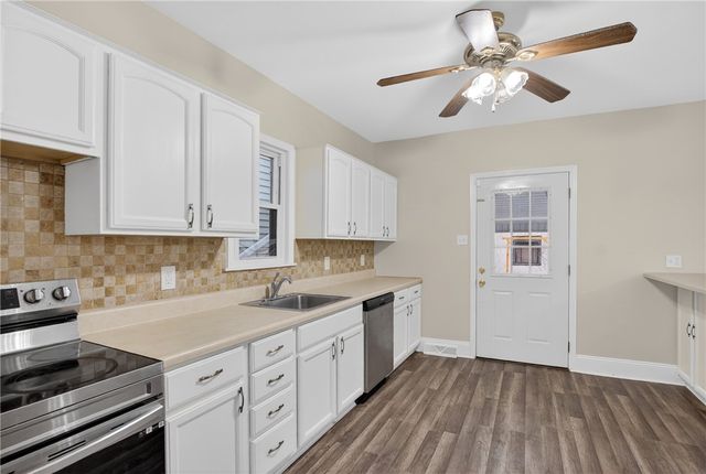 508 6th Ave, New Brighton, PA 15066