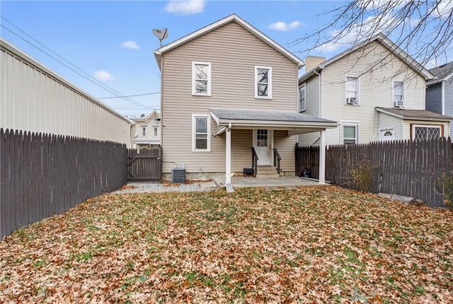 508 6th Ave, New Brighton, PA 15066