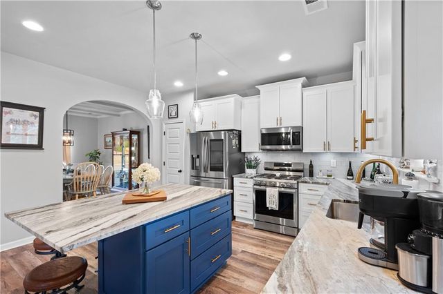 1820 Walking Horse Trail, Cumming, GA 30041